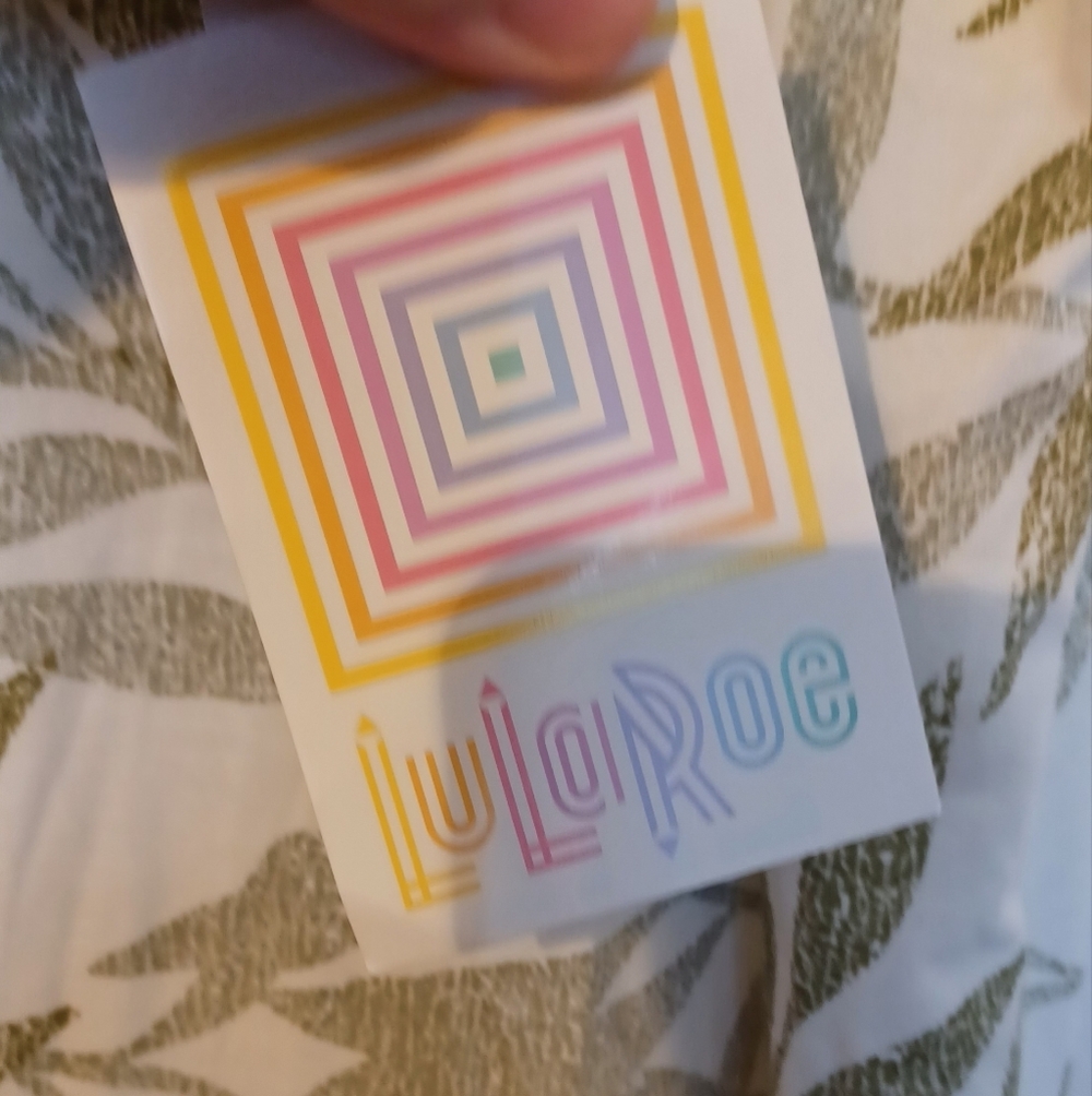 LulaRoe Ringer Tee - Picture 5 of 8